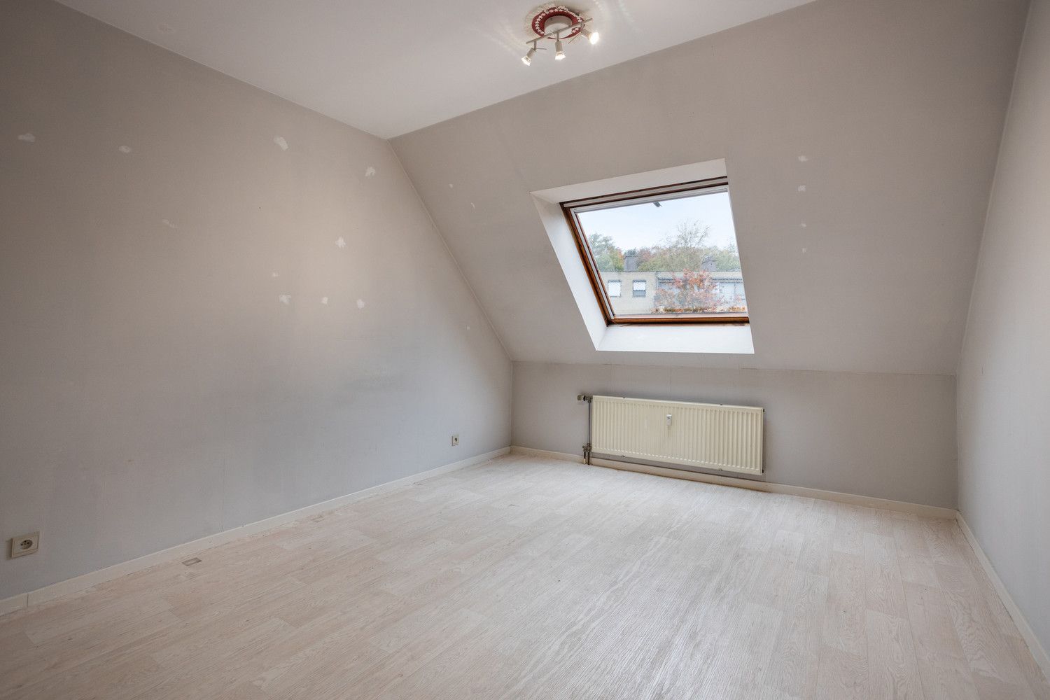 RUIM EN LICHT APPARTEMENT MET 3 SLPKS, TERRASSEN EN GARAGE IN HET HARTJE VAN LUMMEN! foto 20