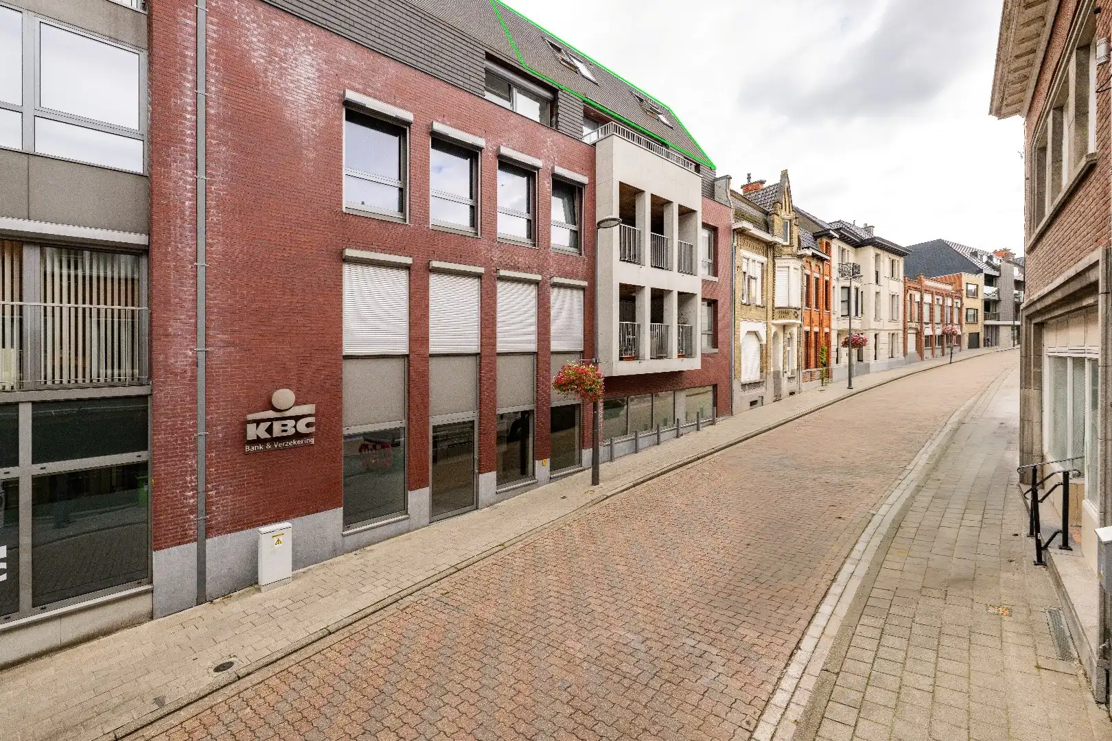 INSTAPKLAAR, ENERGIEZUINIG APPARTEMENT MET TERRAS EN GARAGE (+ €20.000) IN TIELT foto 15