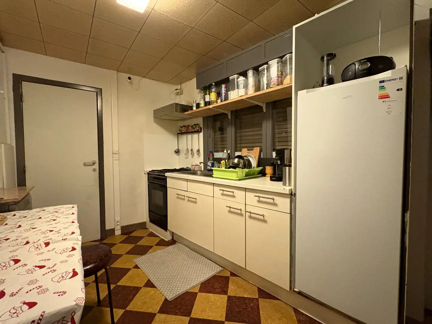 Te renoveren woning te koop in Oostrozebeke met 3 slaapkamers!  foto 5