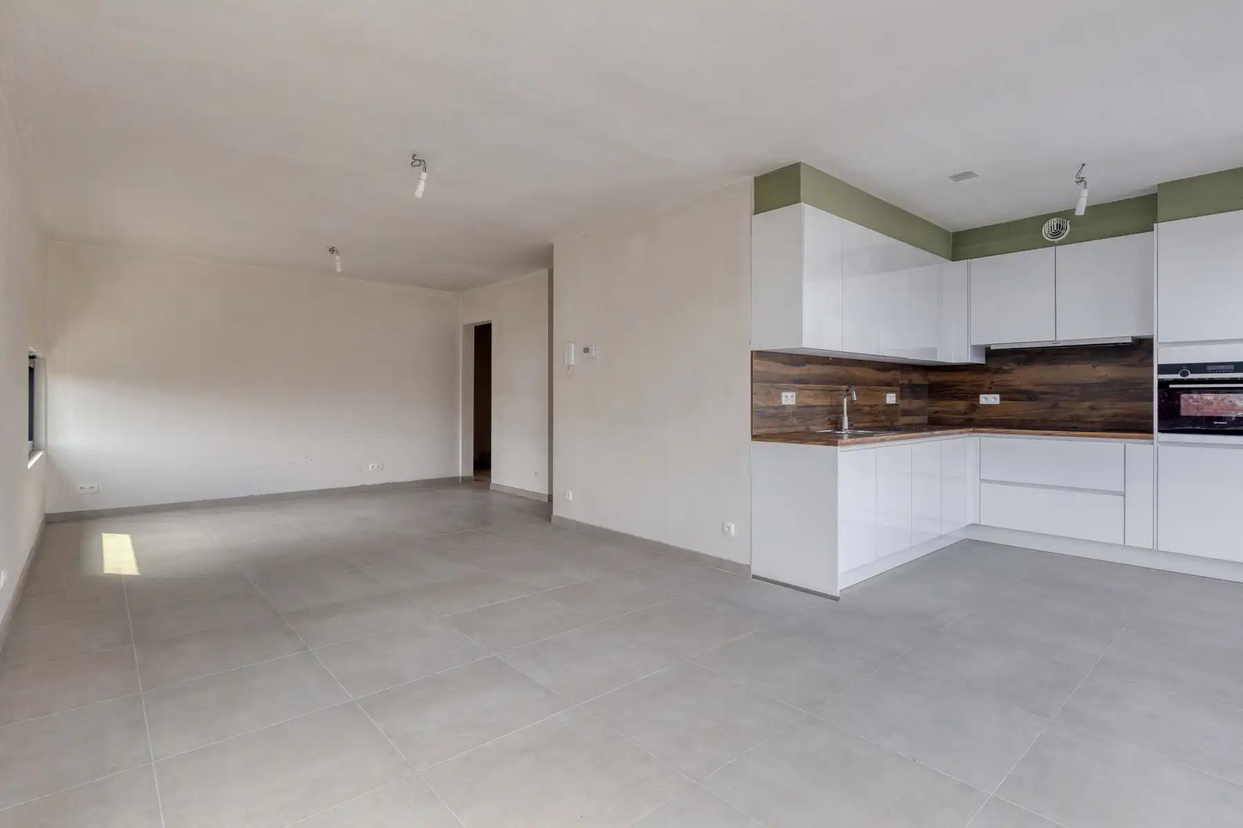 Nieuwbouw duplex appartement met ruim terras in het centrum foto 2