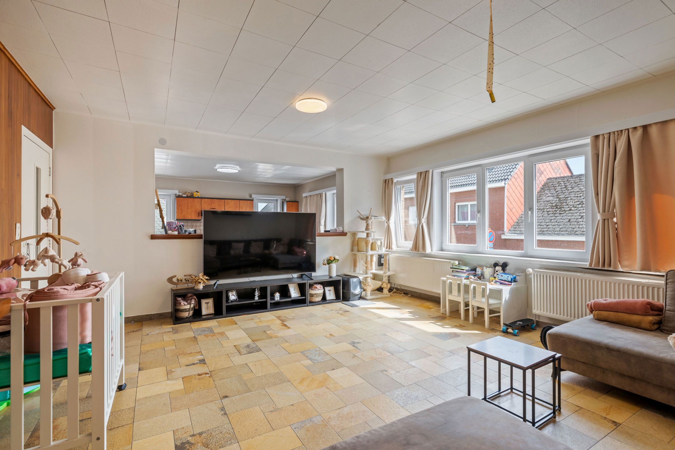 Bel-etage met 3 garages en tuin in het centrum van Bever foto 6