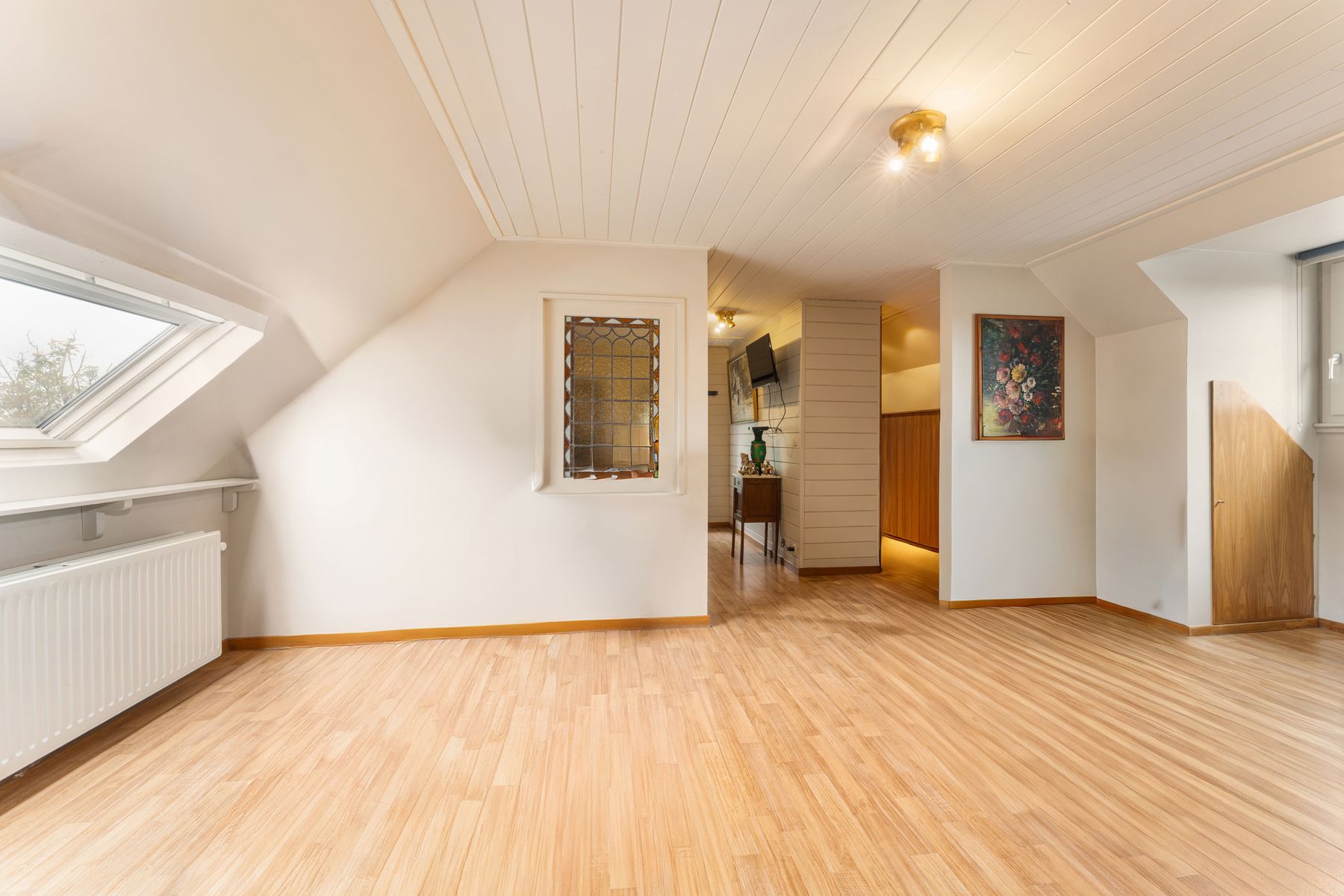 Landhuis met 2 magazijnen, rustig gelegen op 5.388 m² foto 29