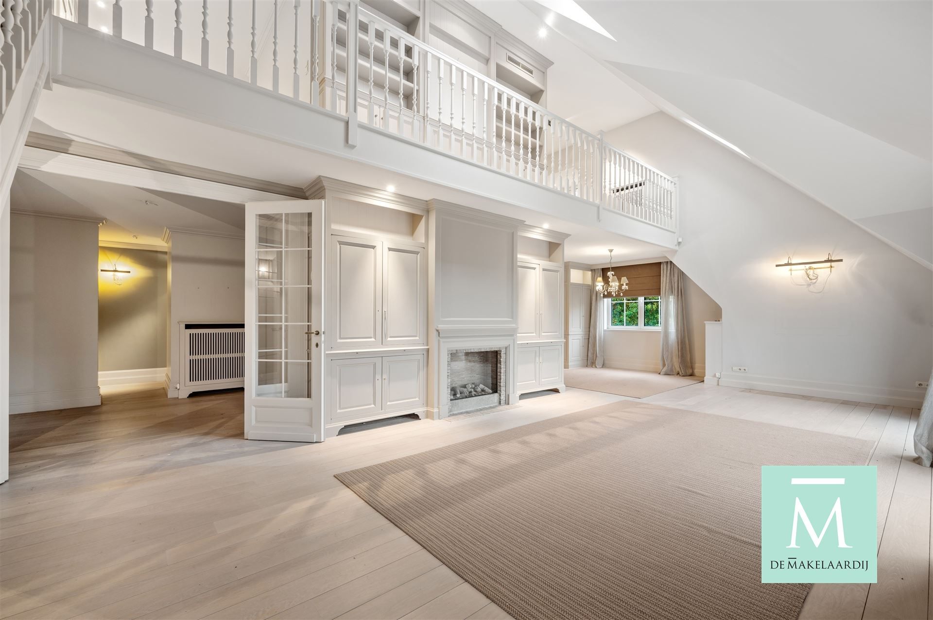 Appartement foto {{pictureIndex}}