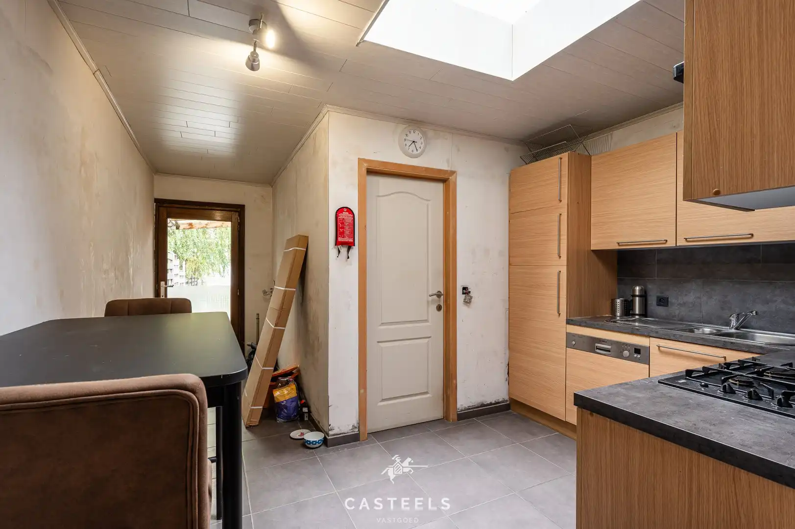 Gezinswoning met potentieel te koop in Mariakerke foto 5