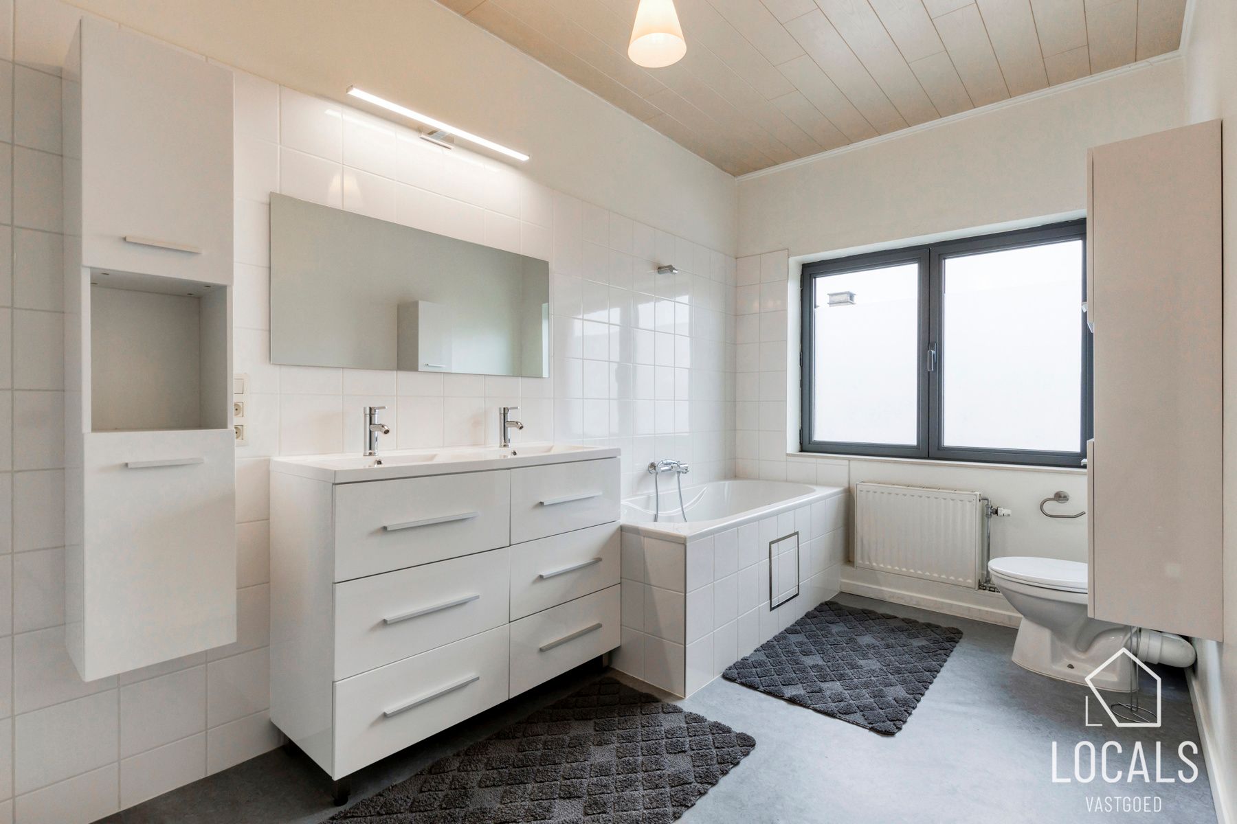Gerenoveerde woning met mogelijkheid tot 4 slaapkamers foto 16