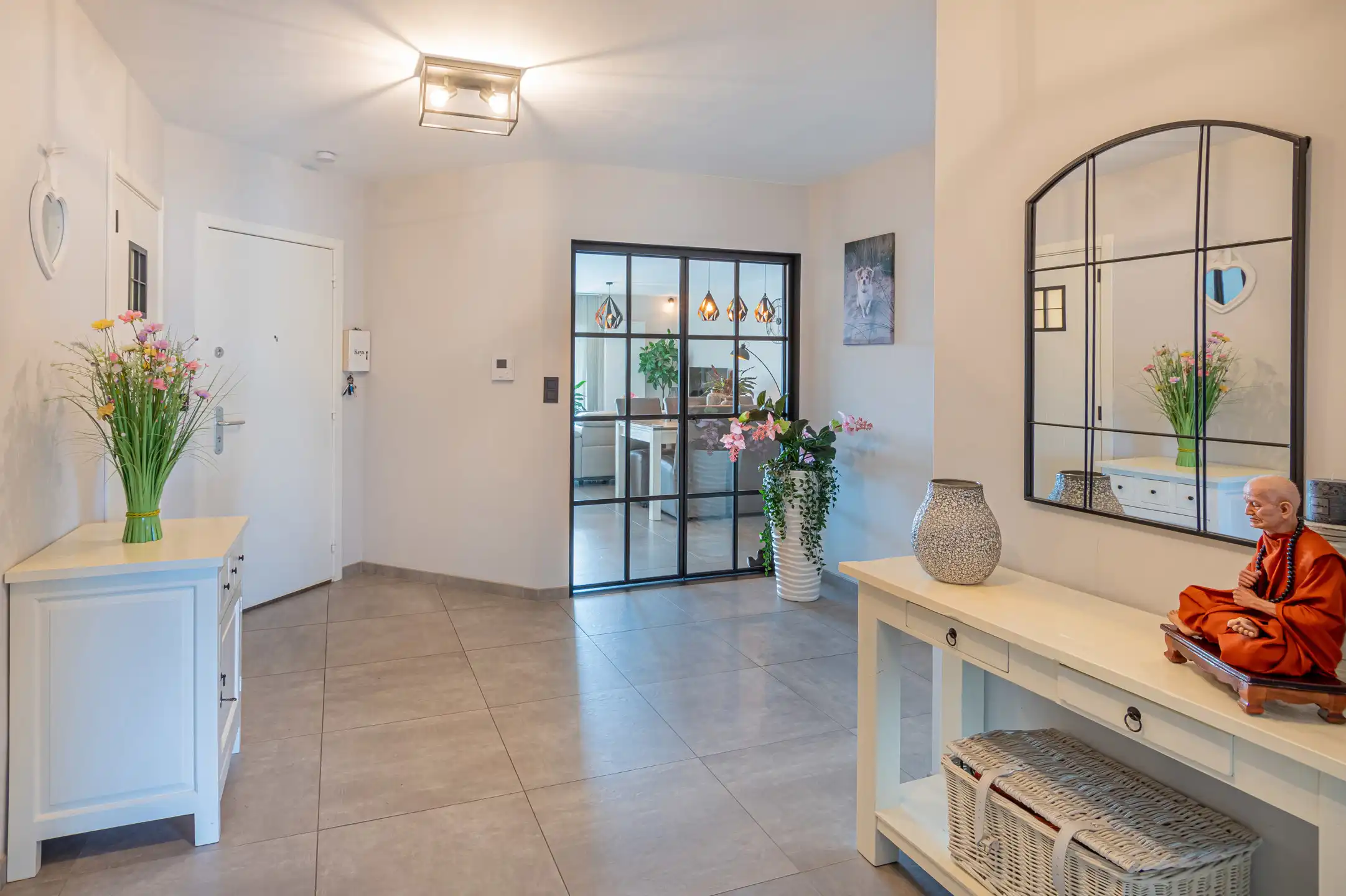 Lichtrijk appartement met terras en zicht op het water  foto 8