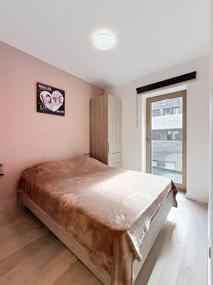 Instapklaar ruim appartement - ruim zonneterras foto 9