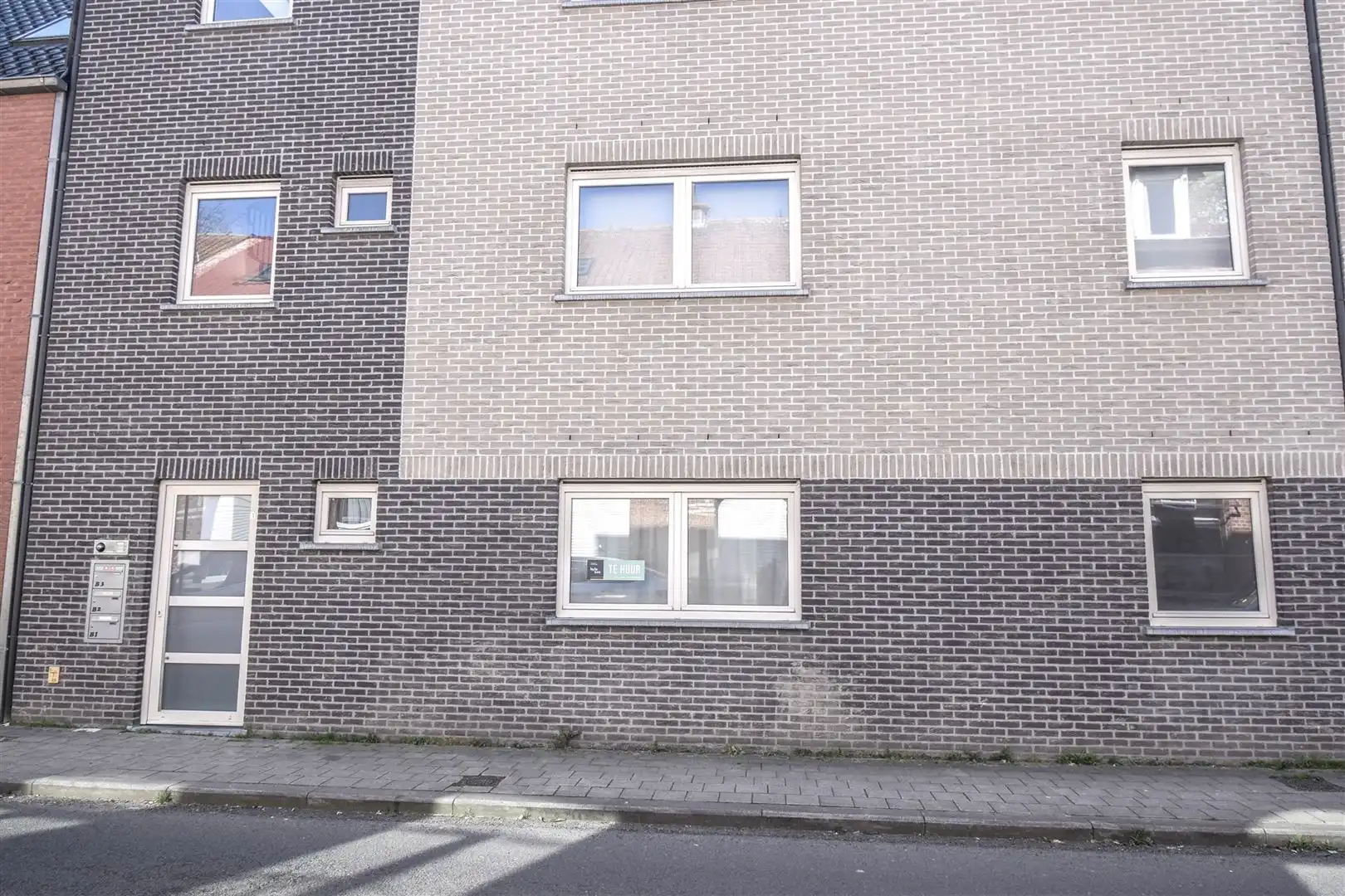 Instapklaar gelijkvloers appartement met ruim terras foto 12
