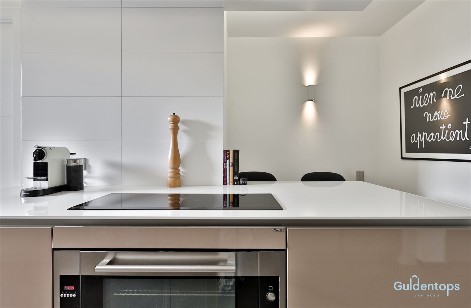 Knap ruim luxueus appartement op absolute toplocatie foto 13