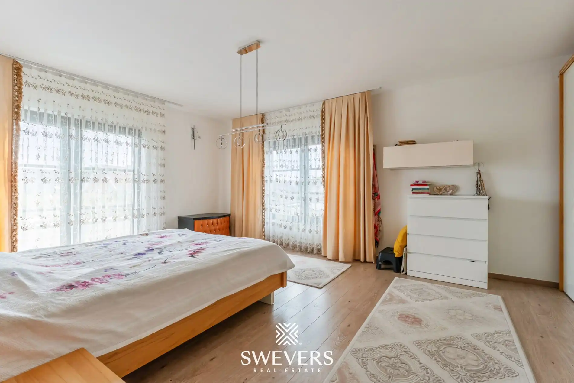 Topwoning voor grote gezinnen met luxe afwerking foto 19