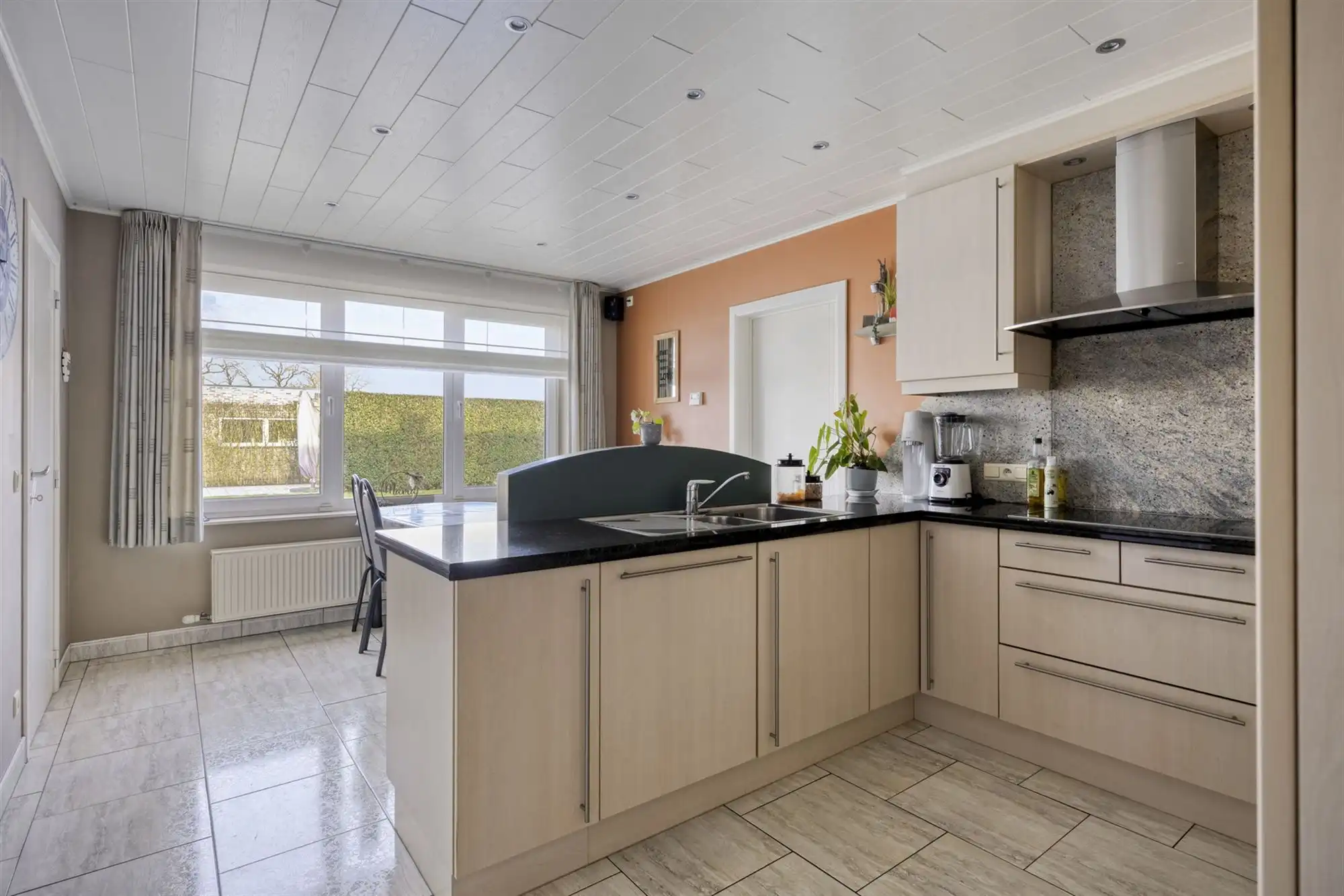 Exclusieve villa, extra garage en zonnige tuin op 1.100 m² foto 17