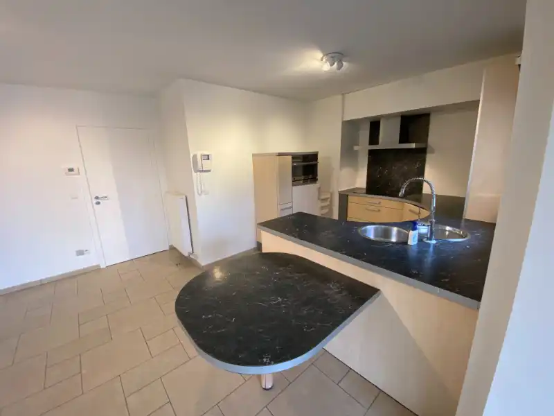 Ruim 1 slaapkamer appartement met gezellig terras in het centrum van Geel foto 6