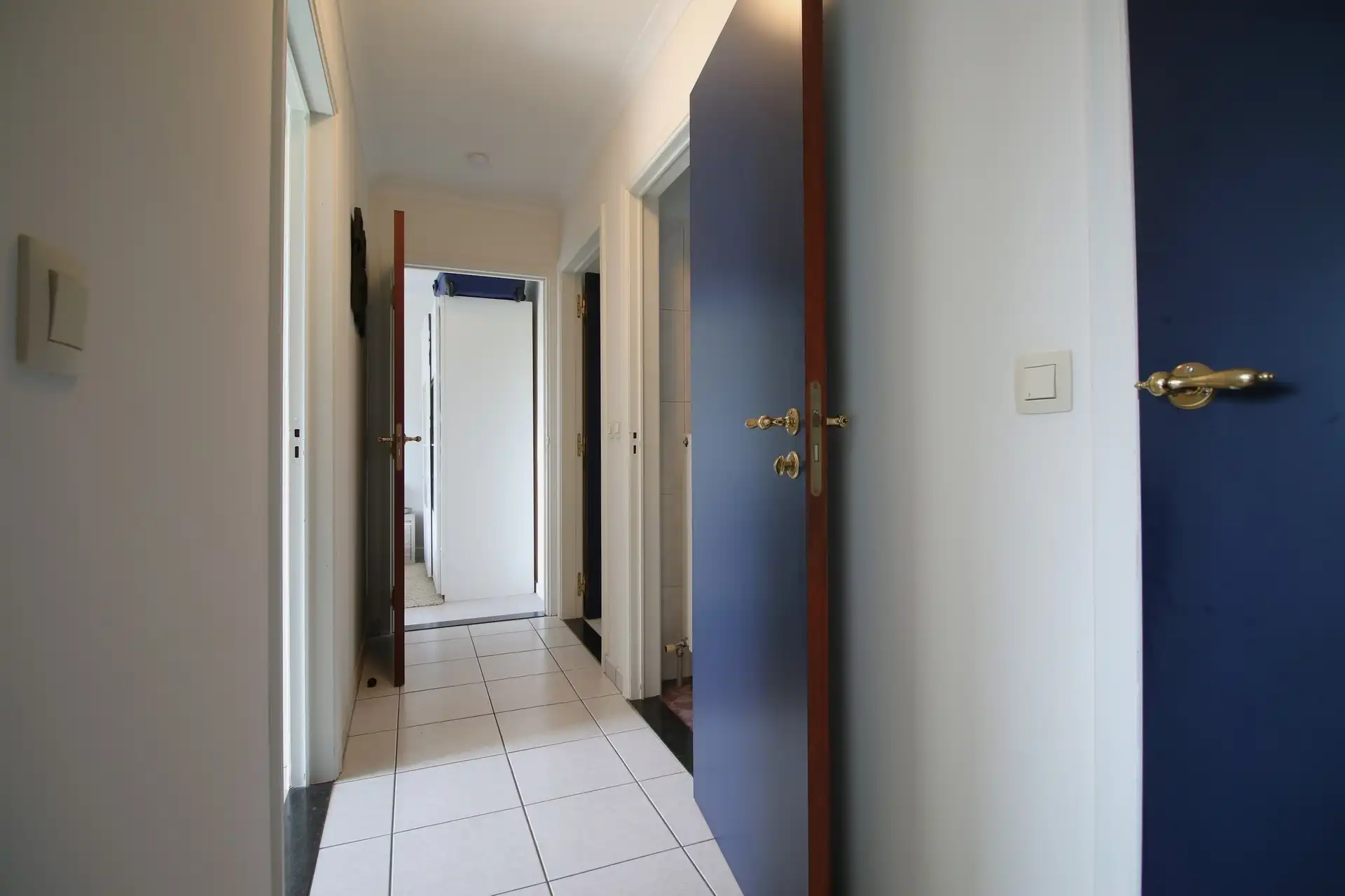 Centraal appartement met parking foto 6