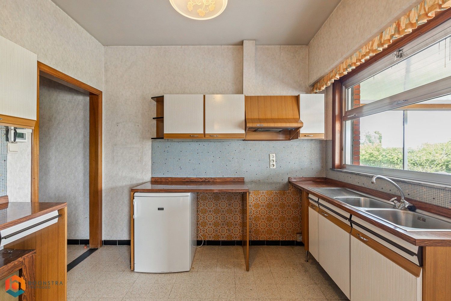 Charmante gezinswoning met 2 (mogelijks meer) slpkrs op een perceel van 4895 m². foto 8