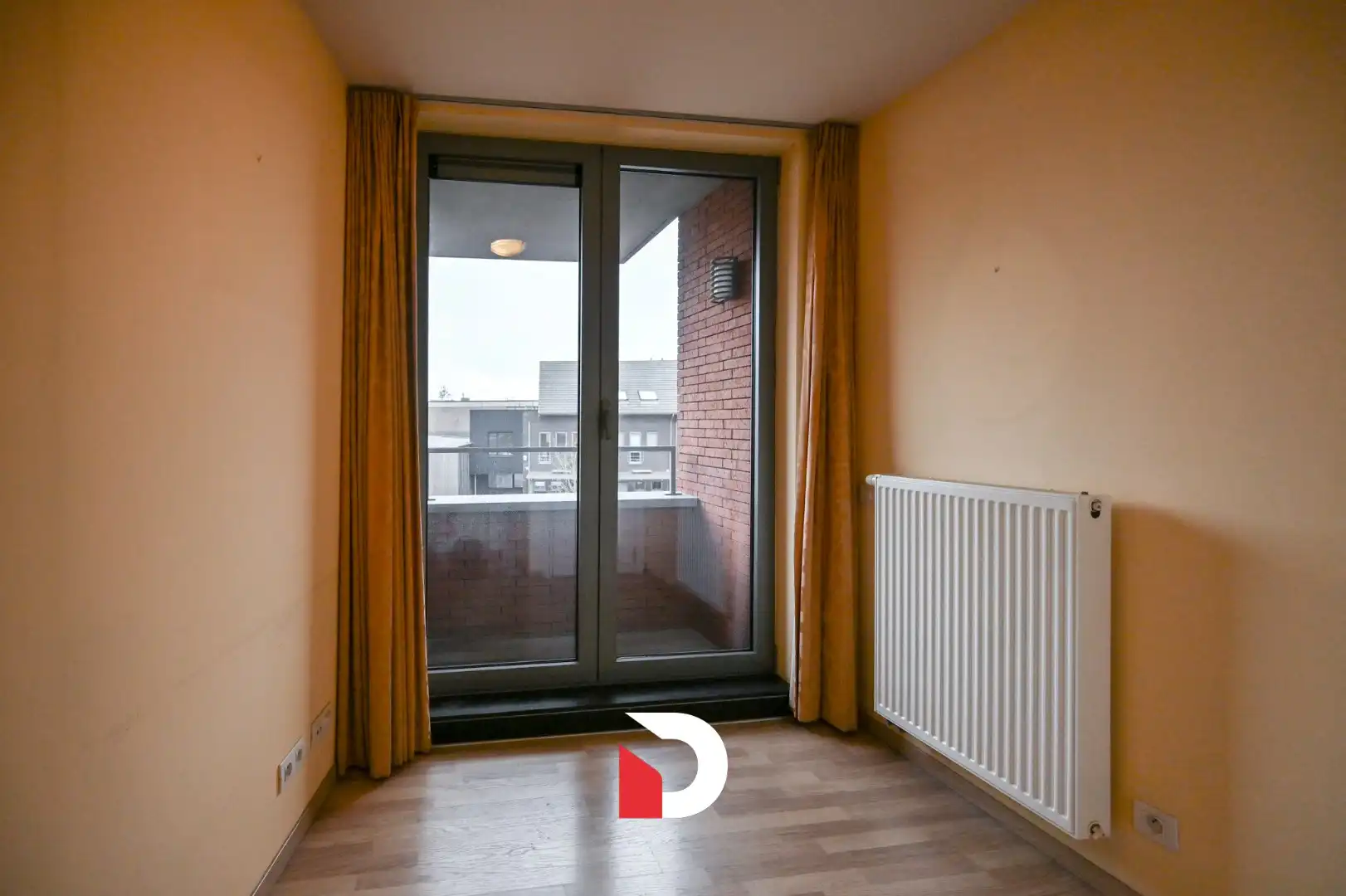 Lichtrijk 3-kamerappartement met frontaal zicht op het water foto 12