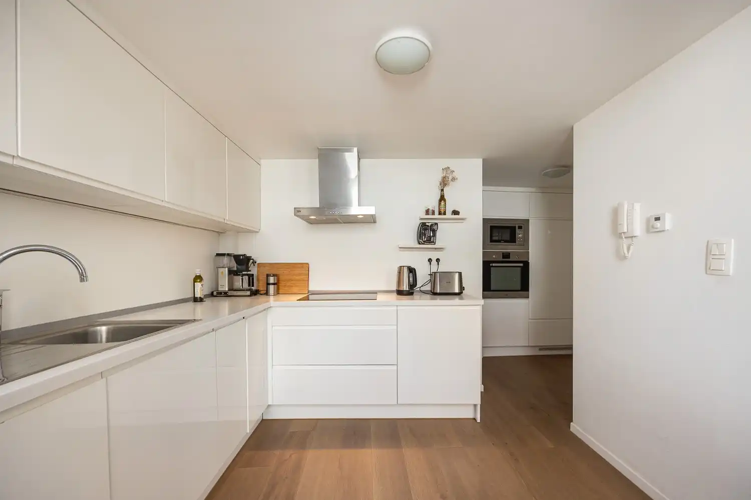 Instapklare stadswoning met garage en 2 slaapkamers foto 7
