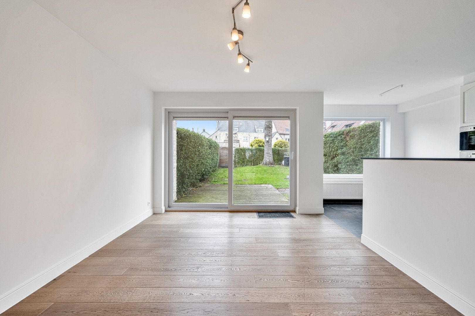 Ruime woning met tuin in centrum Machelen  foto 8