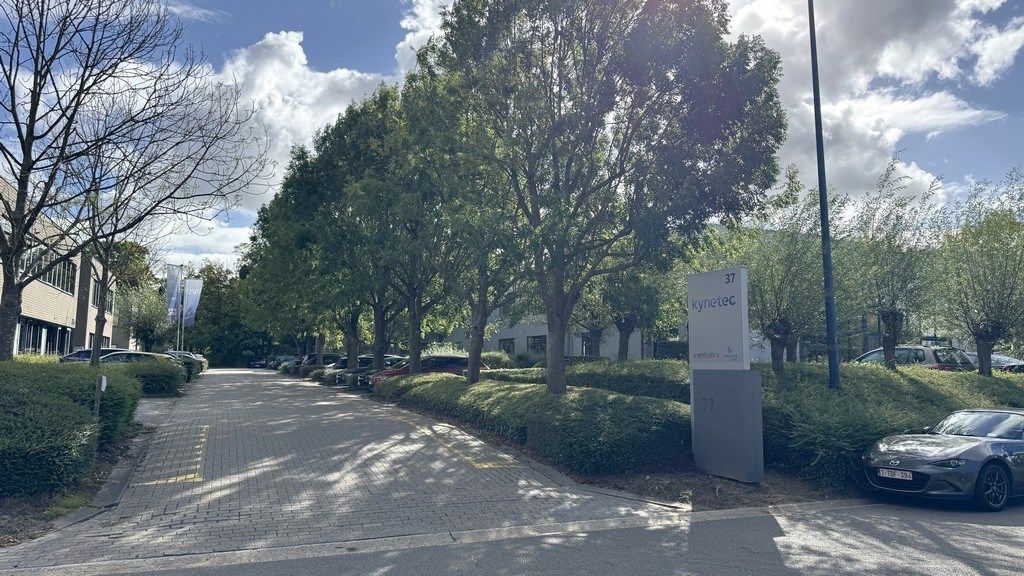 Ingedeeld gelijkvloers kantoor vlakbij N171 te Kontich foto 20