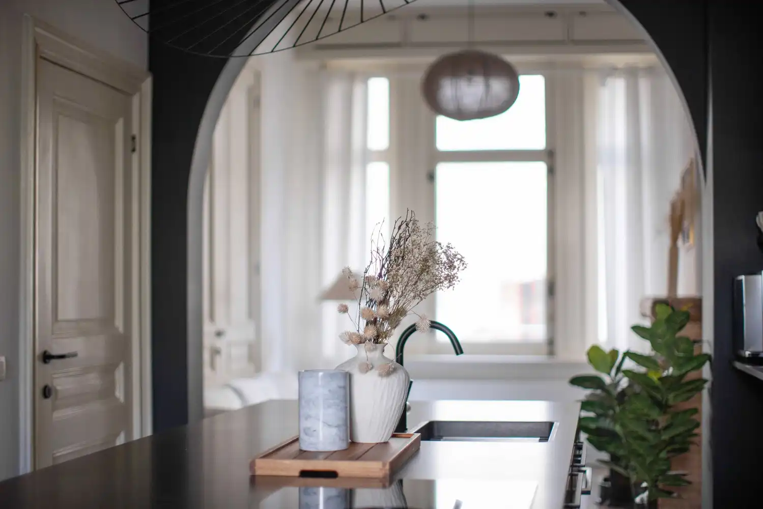 Gerenoveerd herenhuis met 4 slaapkamers en heerlijke tuin in Zurenborg foto 7