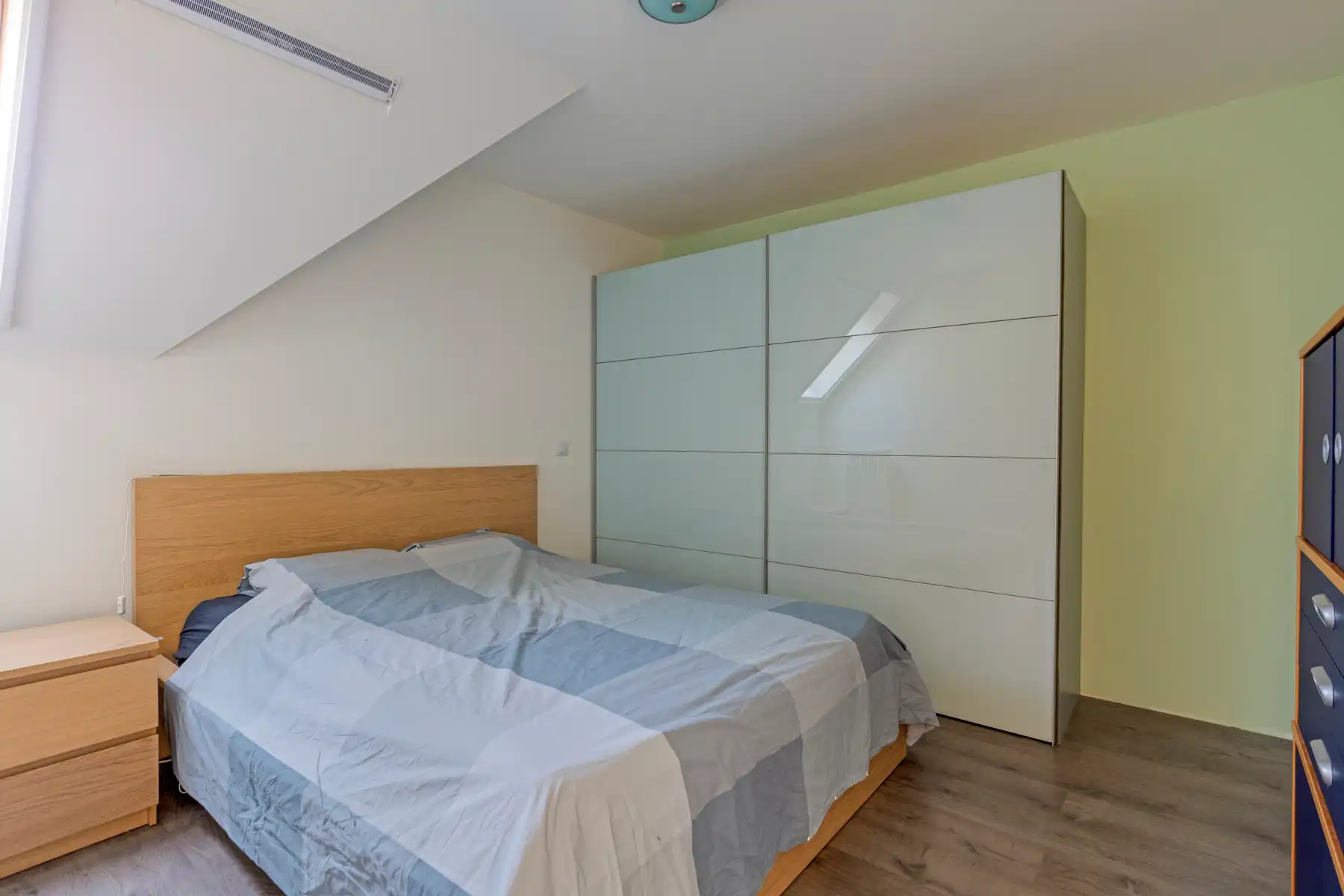 Recente energiezuinige woning met garage en zonnepanelen foto 10