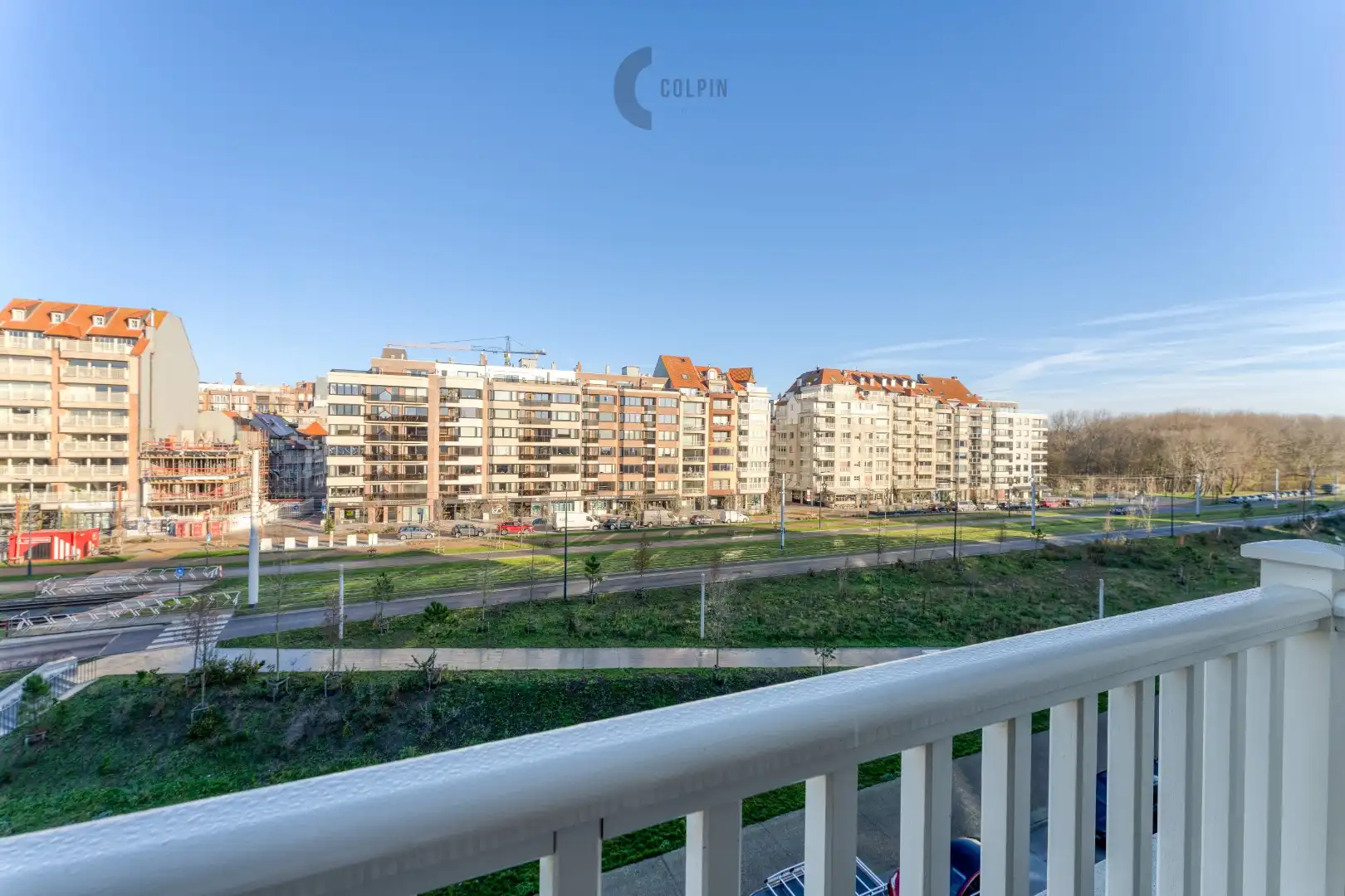 Ontdek dit zonnig appartement in de geliefde Knokkestraat – een unieke kans! foto 2