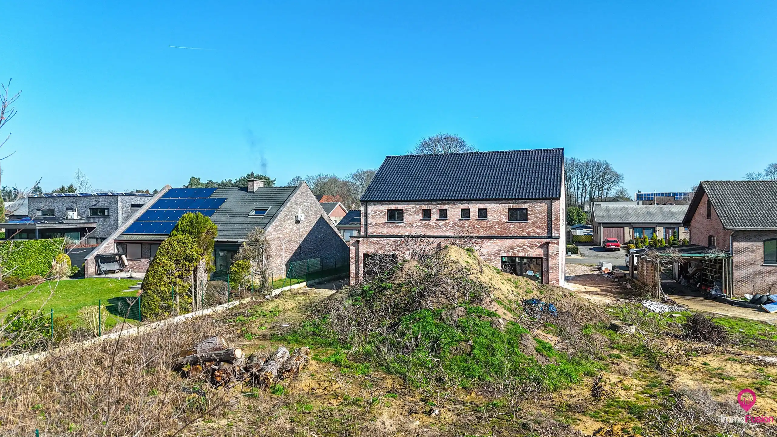 Prachtige pastoriewoning met 4 slpks + uitzicht op het groen! foto 5