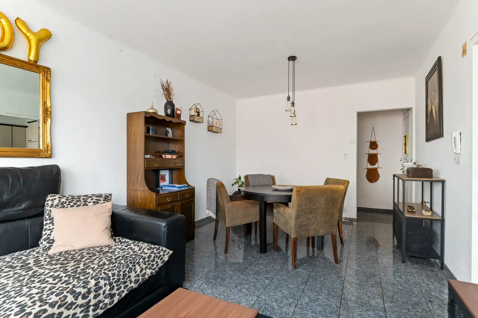 Lichtrijk, energie efficiënt (EPC C) app met zonnige tuin in Schoten foto 2