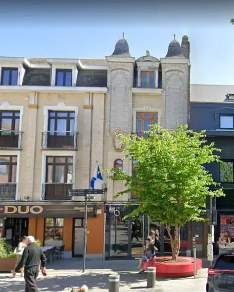 COMMERCIEEL GELIJKVLOERS HALLE BEESTENMARKT foto 9