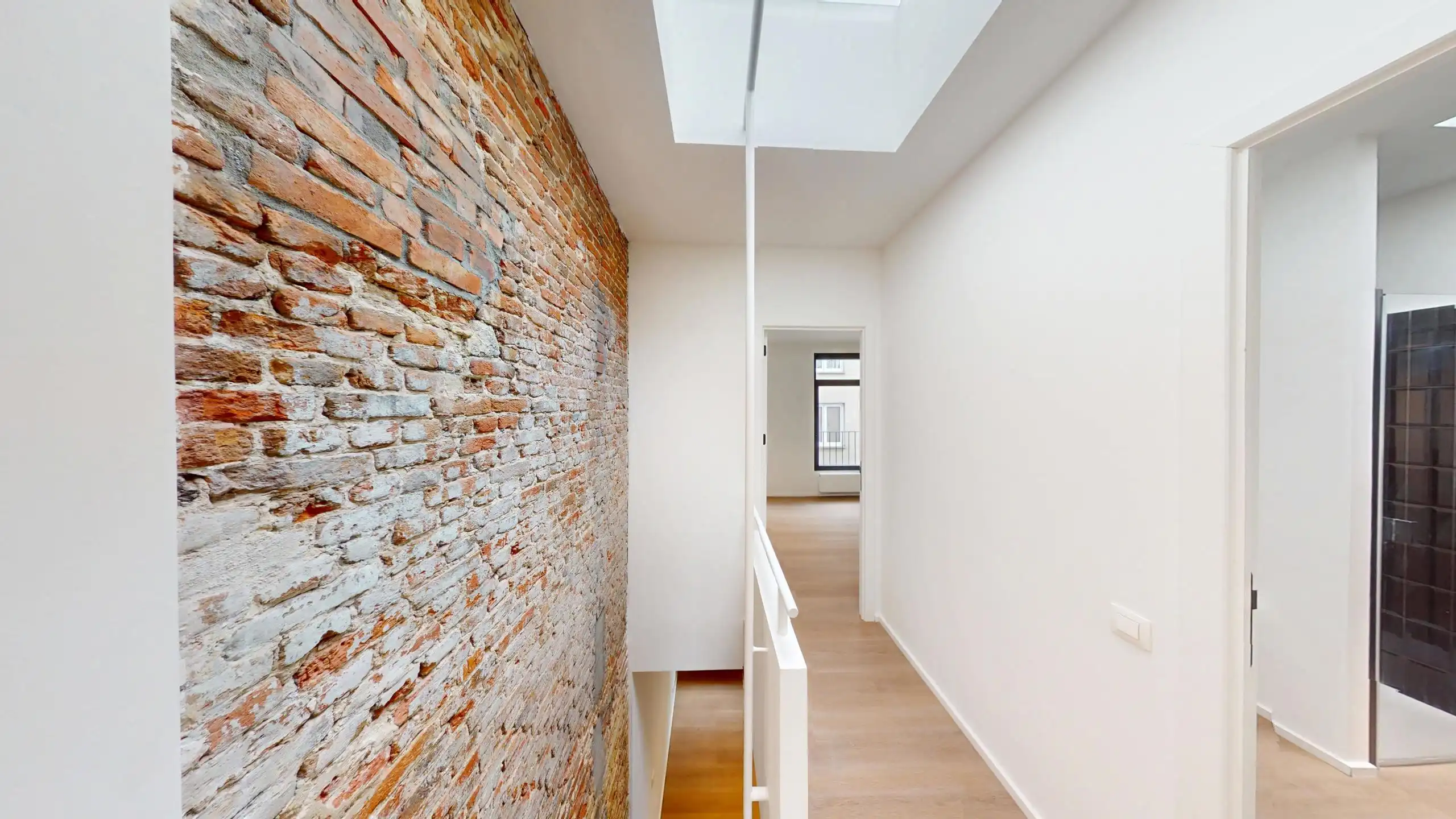 ANTWERPEN CENTRUM - gerenoveerde woning foto 7