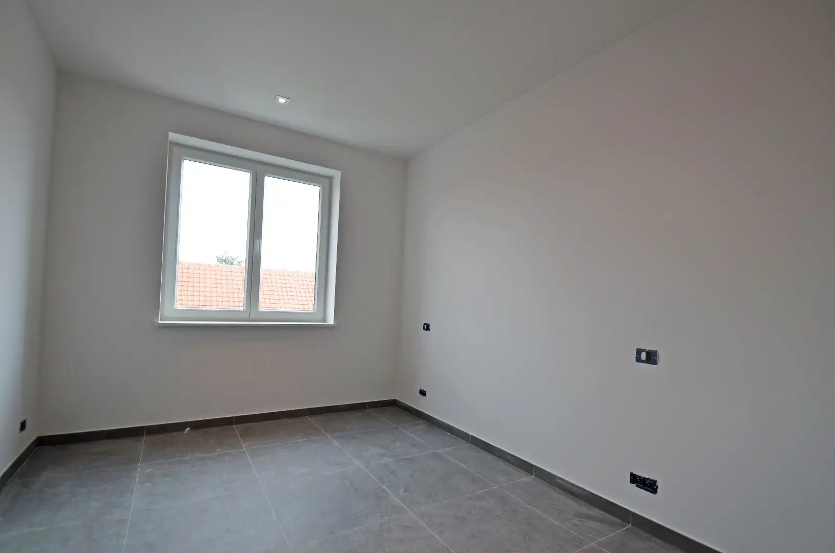 Instapklare, ongemeubelde woning gelegen in het gegeerde Duinenwater foto 9