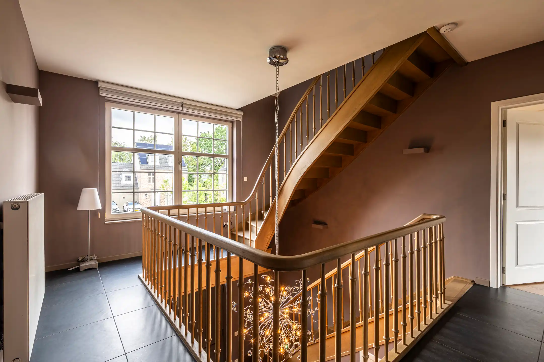 Verrassend ruime woning op toplocatie met binnenzwembad foto 13
