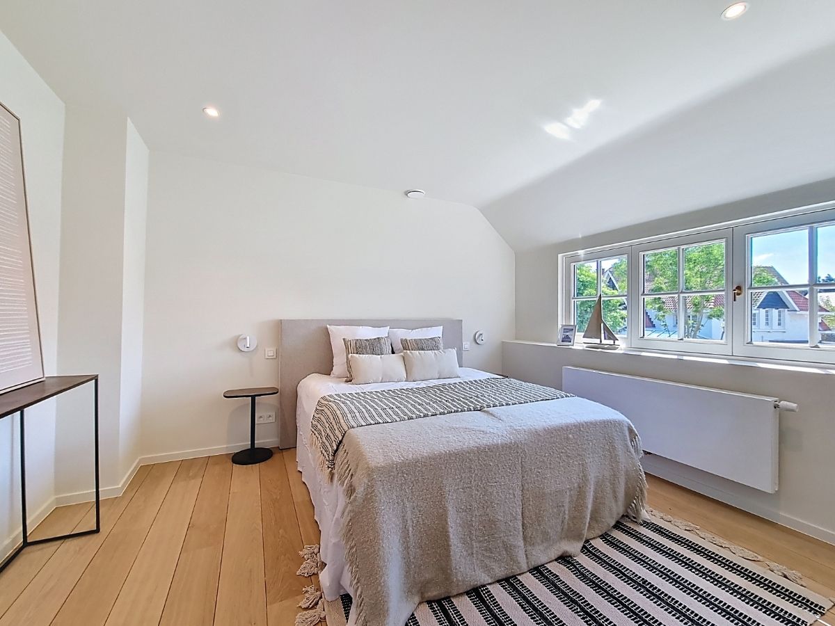 High-end gerenoveerde villa met energielabel A op 200 meter van het strand foto 13