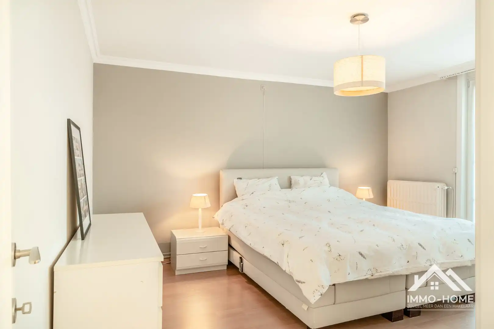 Charmante instapklare halfopen woning met ruime oprit! foto 24