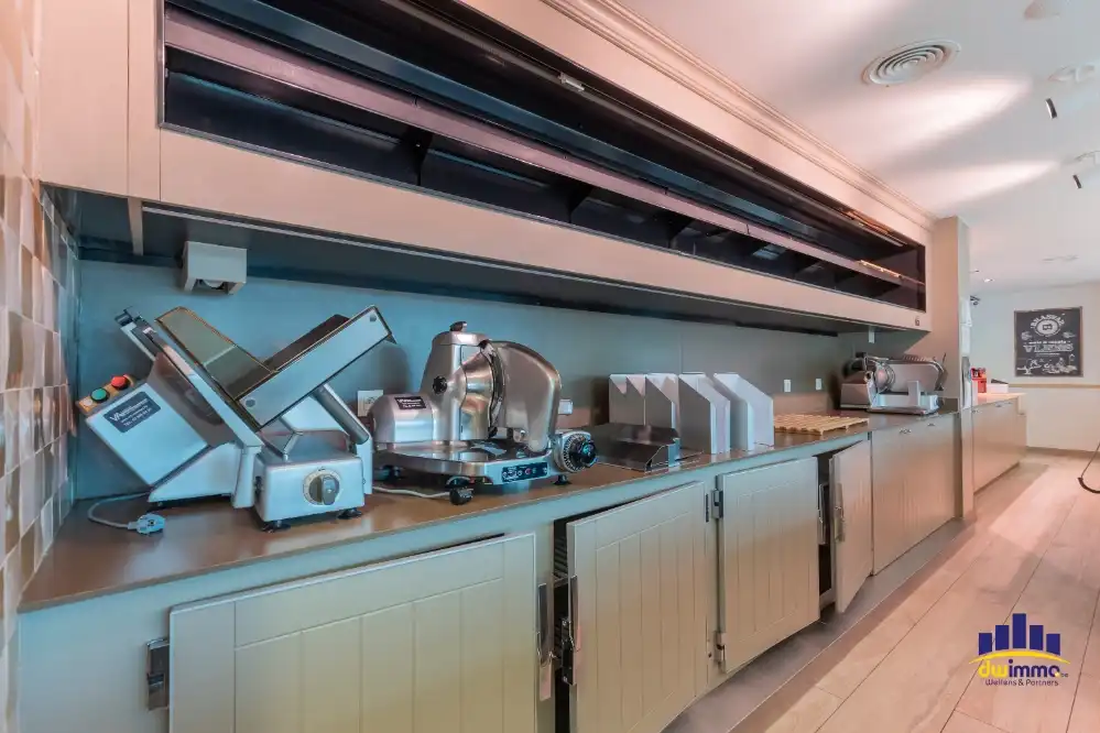 Succesvolle slagerij ter overname in Deinze – Slagerij De Gezelle foto 3