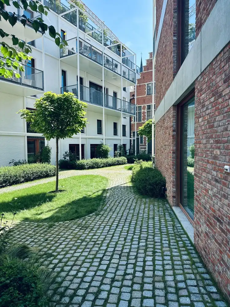 LAATSTE NIEUWBOUW COMMERCIËLE UNITS IN HET HIPPE PORTIER 51 foto 5