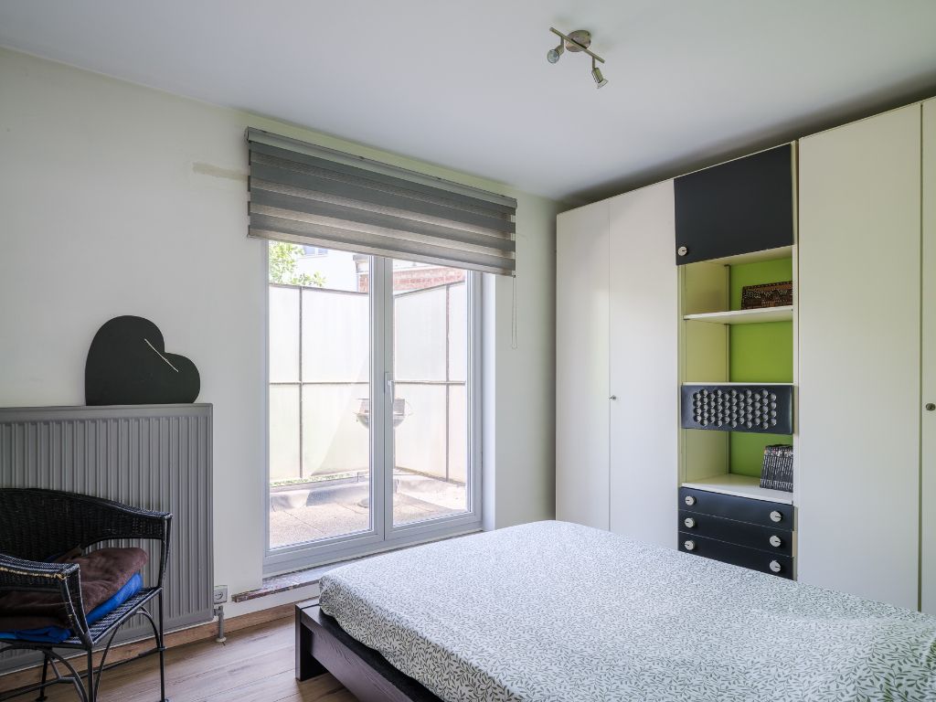 Lichtrijk 2 slpk appartement met terras nabij het station Gent-Sint-Pieters foto 9