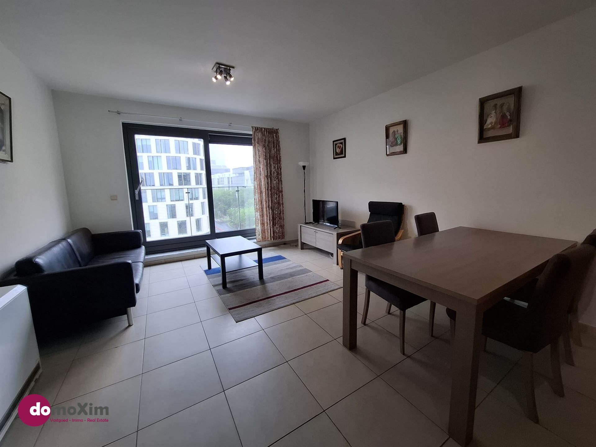 Gemeubeld appartement met 2 slaapkamers in het hart van Brussel foto {{pictureIndex}}