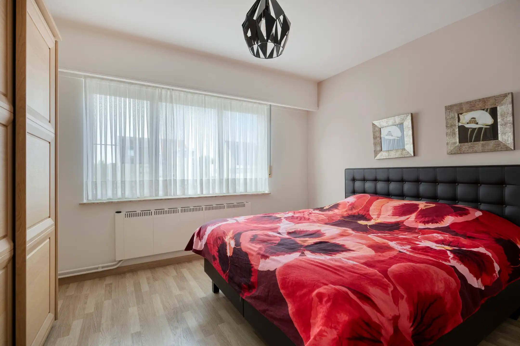 Ideale gezinswoning met 3 slaapkamers en dubbele garage foto 18