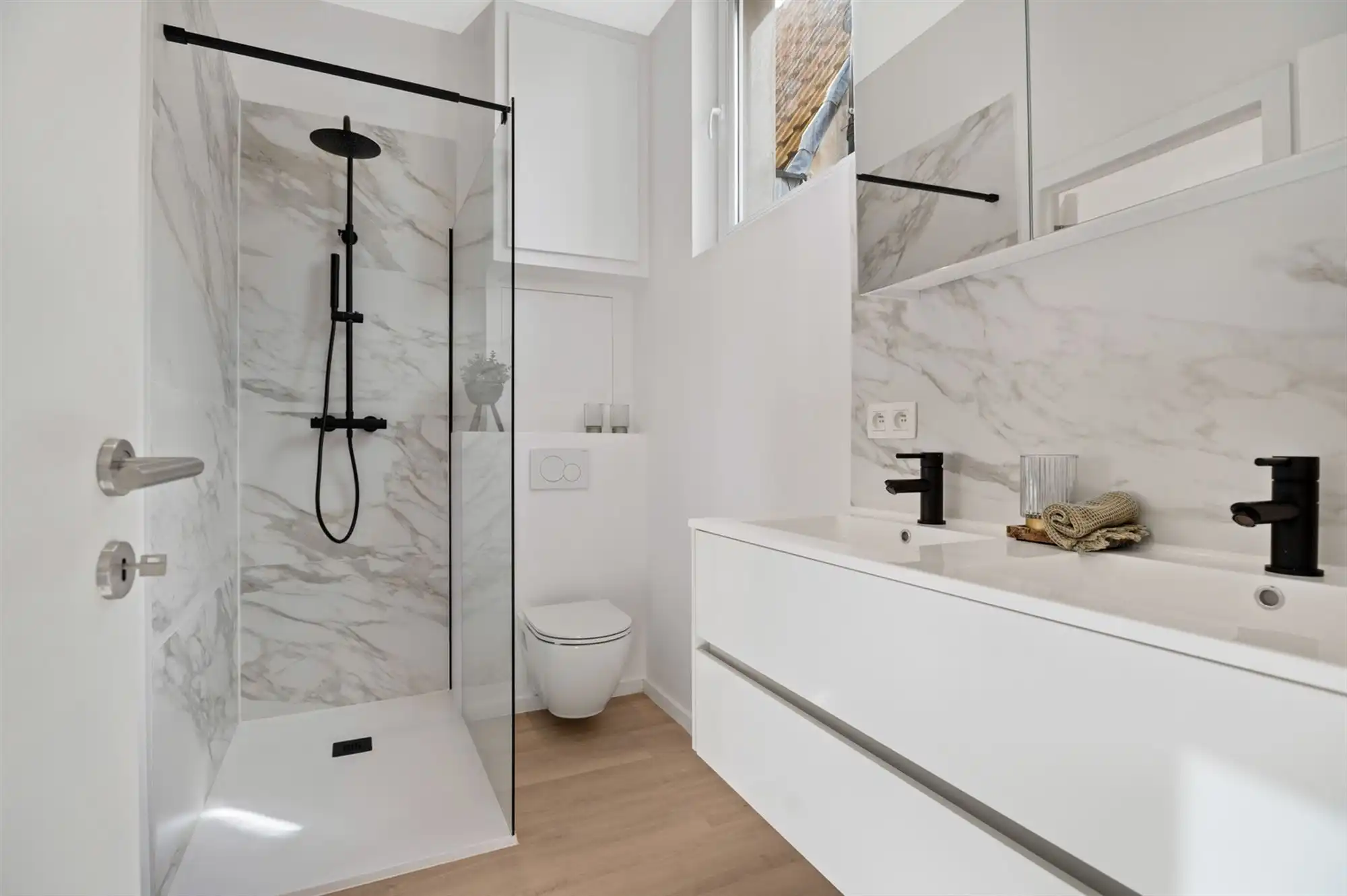 Instapklare woning met 2 slaapkamers en polyvalente ruimte. foto 14