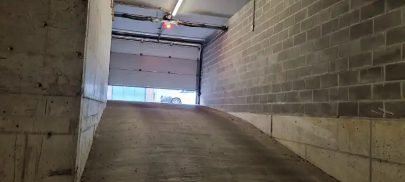 ondergrondse parkeerplaats foto 4