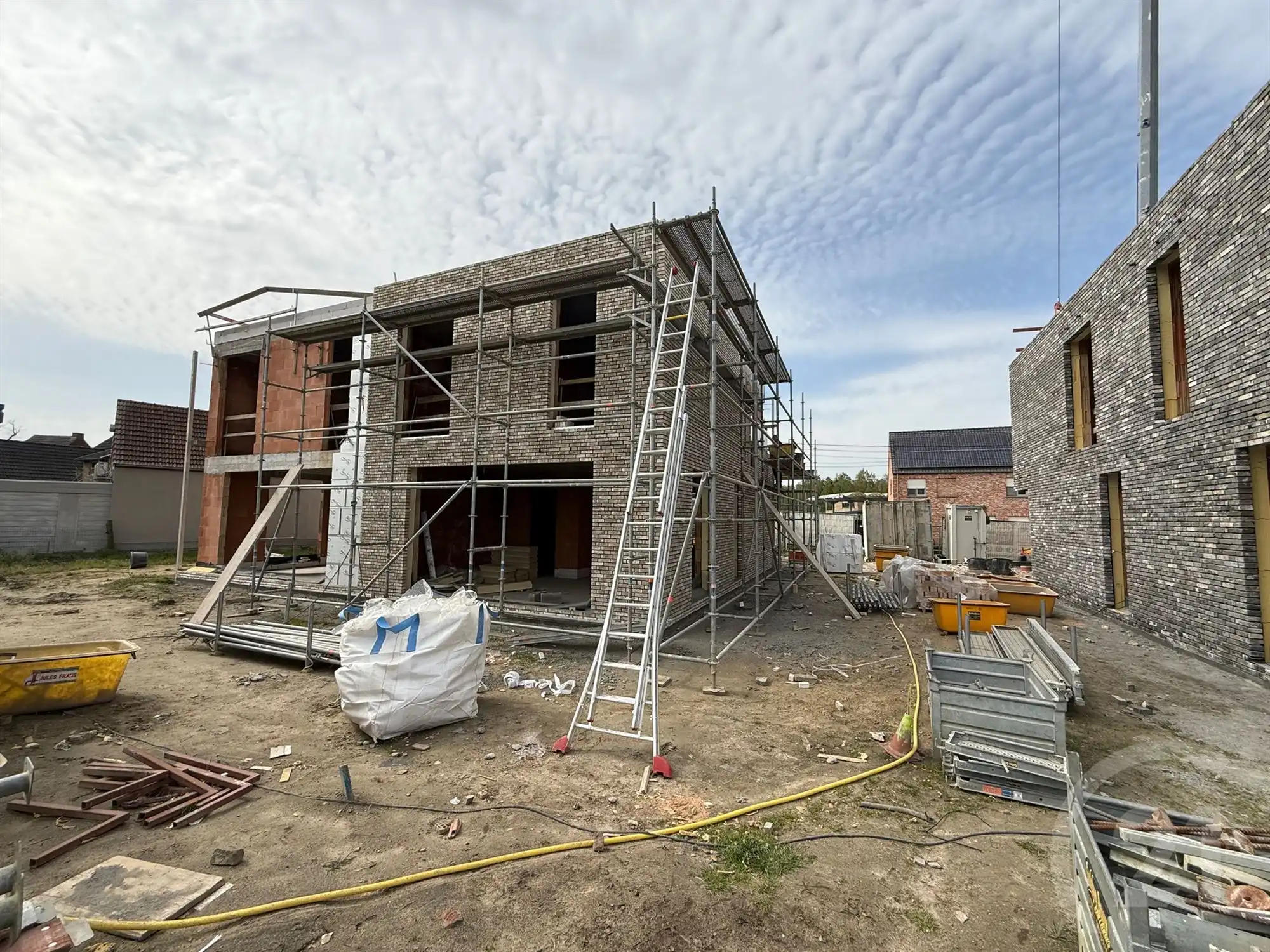 Prachtige nieuwbouwwoning in een zeer rustige straat! foto 3