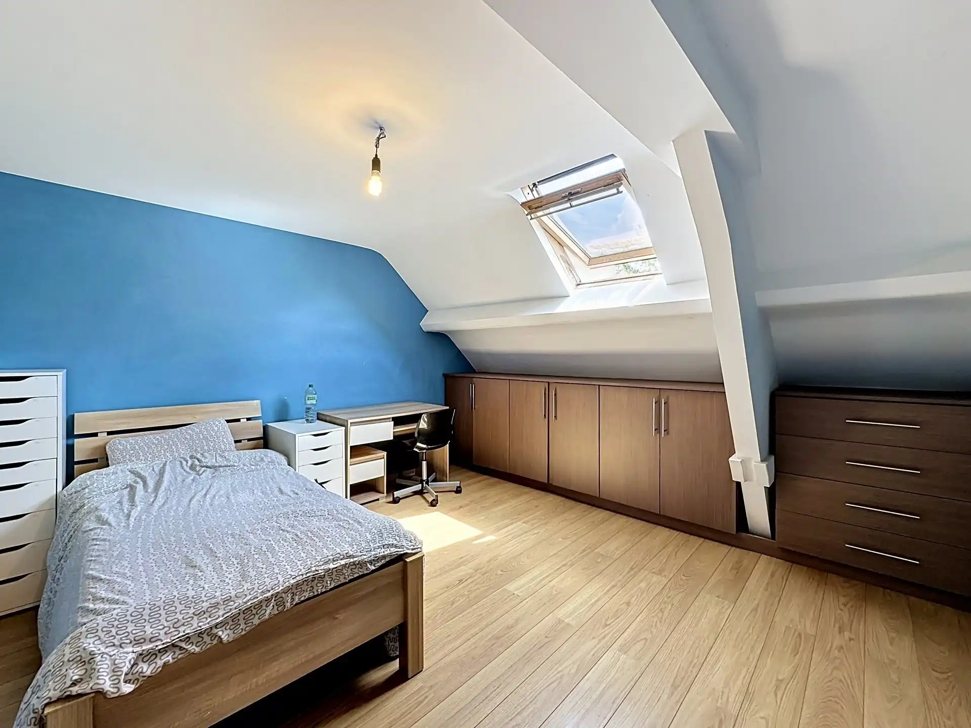 energiezuinige woning met 4 slaapkamers en 2 badkamers in Zwijndrecht foto 13