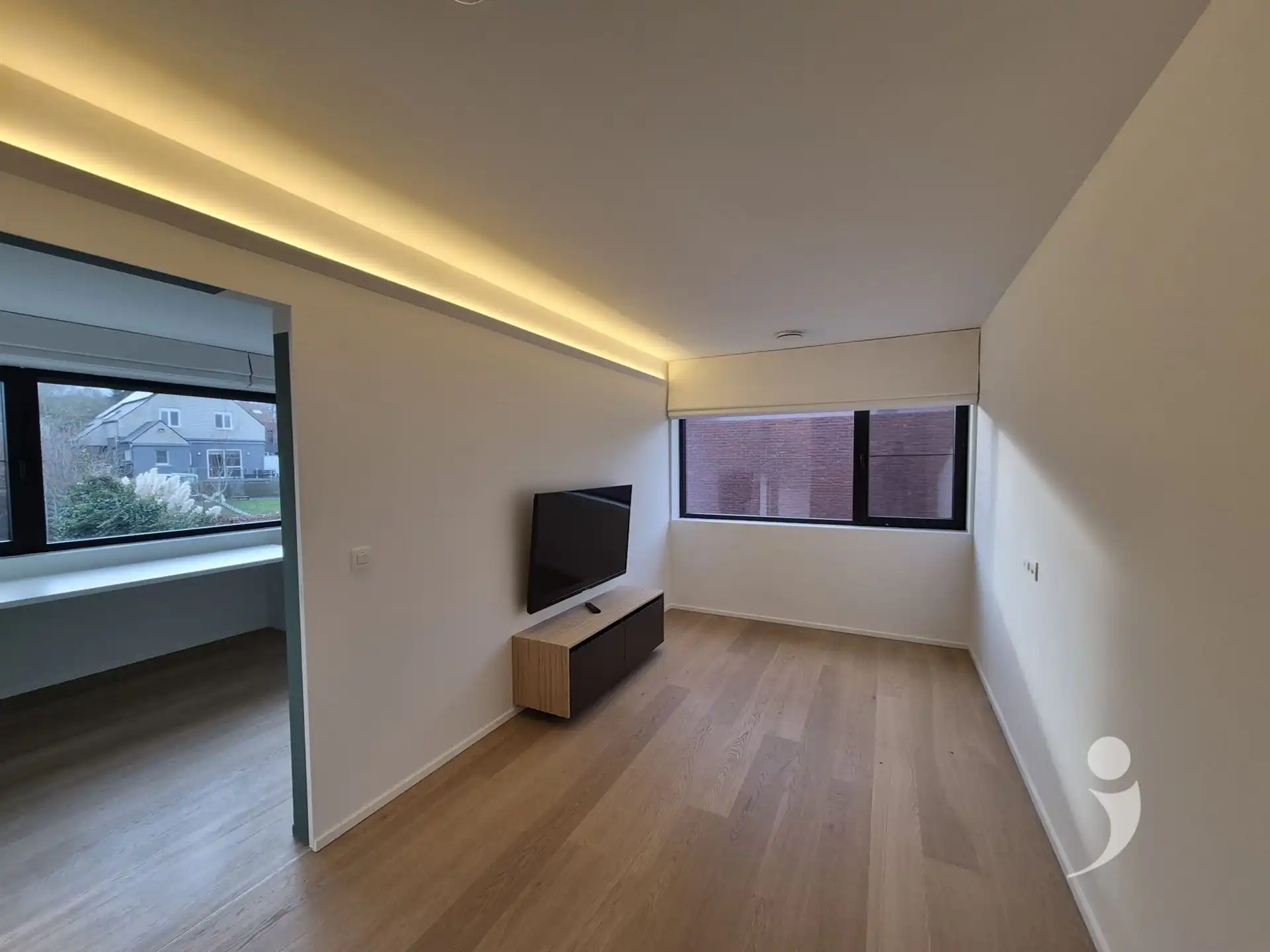 ééngezinswoning in een rustige wijk foto 13