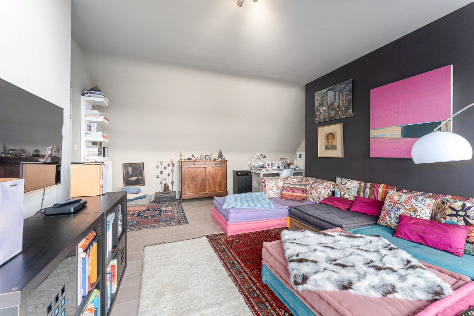 Ruime gezinswoning met inpandige garage en gezellige tuin. foto 23