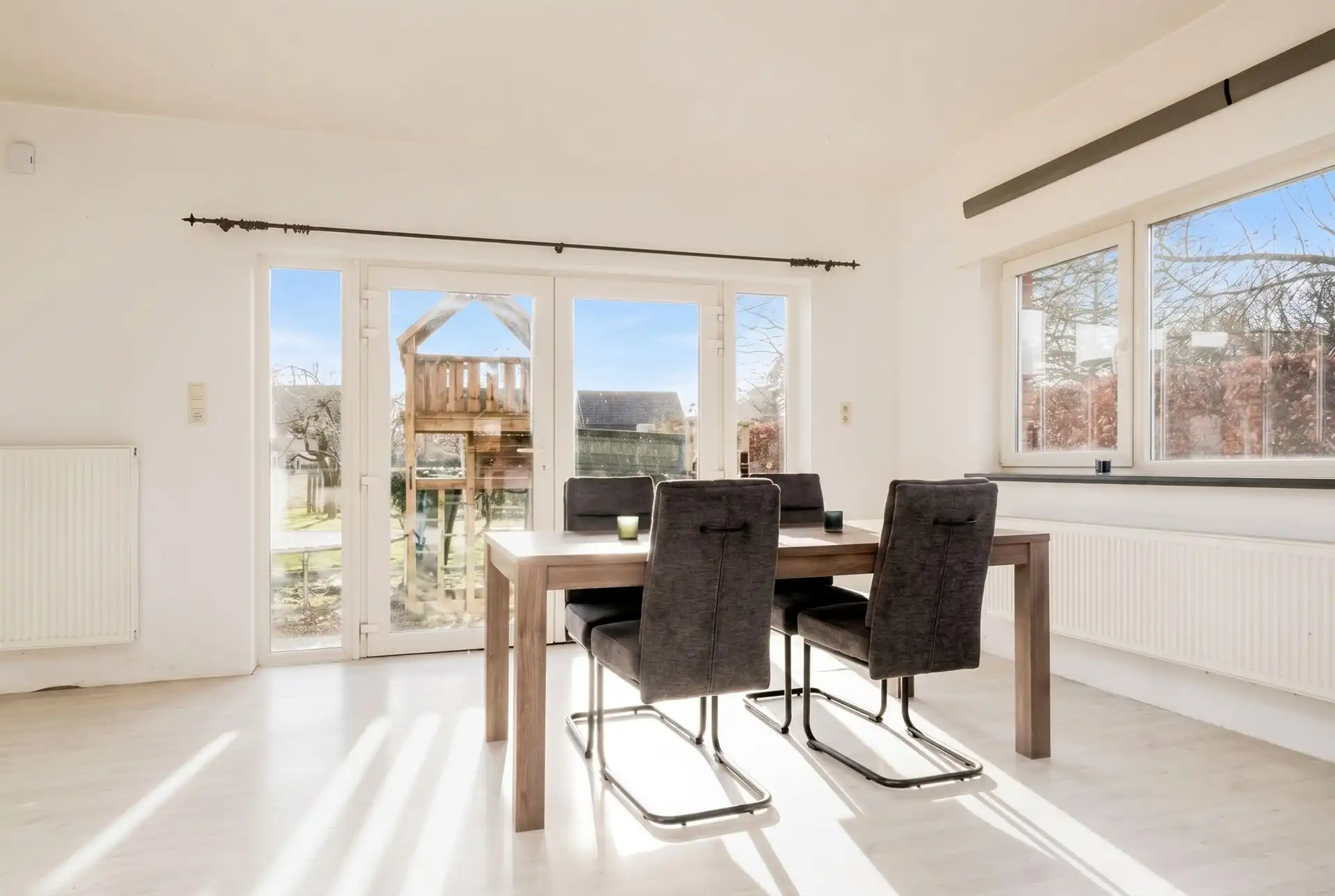 Zeer ruime woning met 6 slks, ideaal voor een groot gezin of co-housing. foto 8