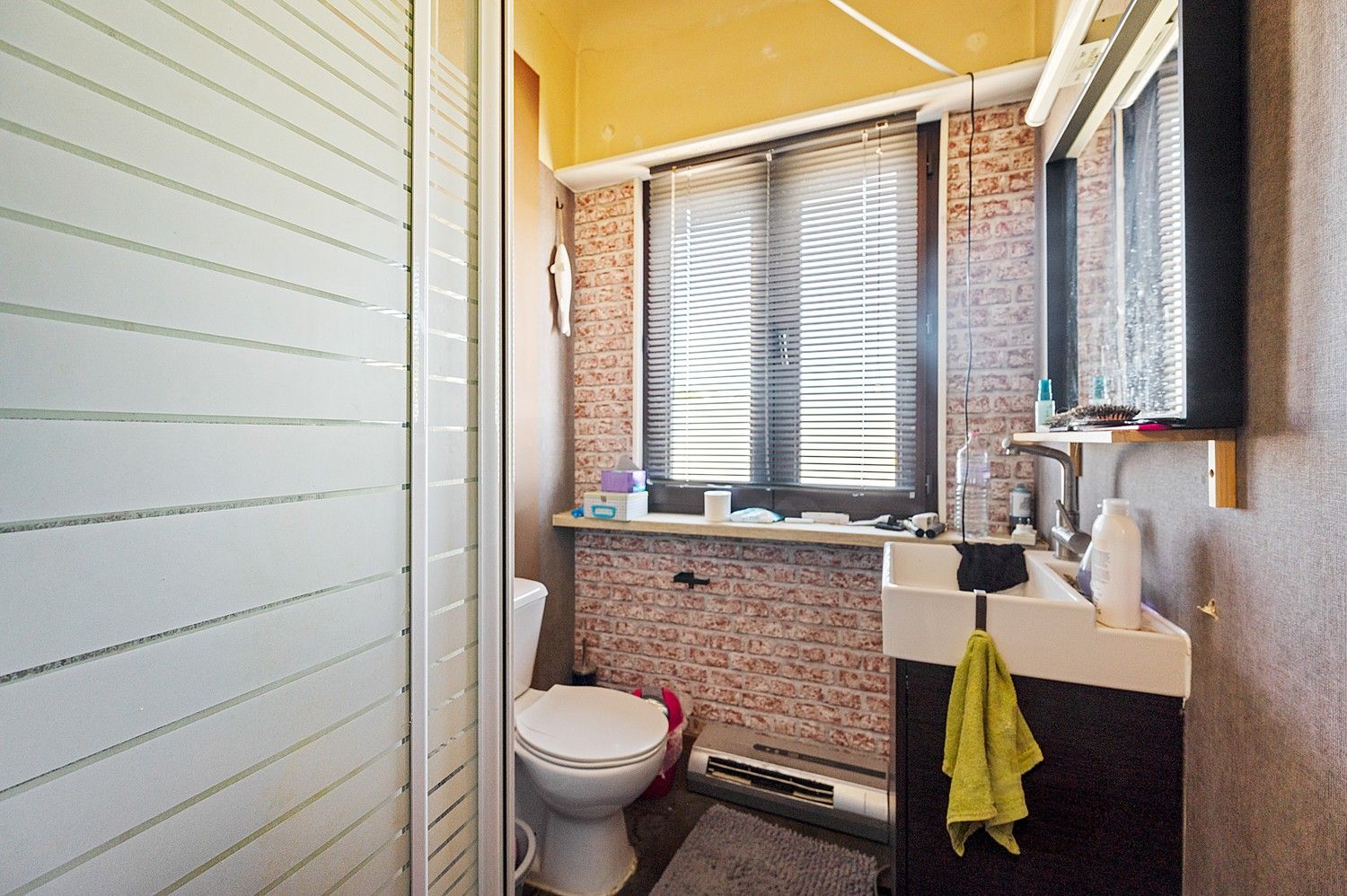 Ruime gezinswoning met bijgebouw te Ranst. foto 21