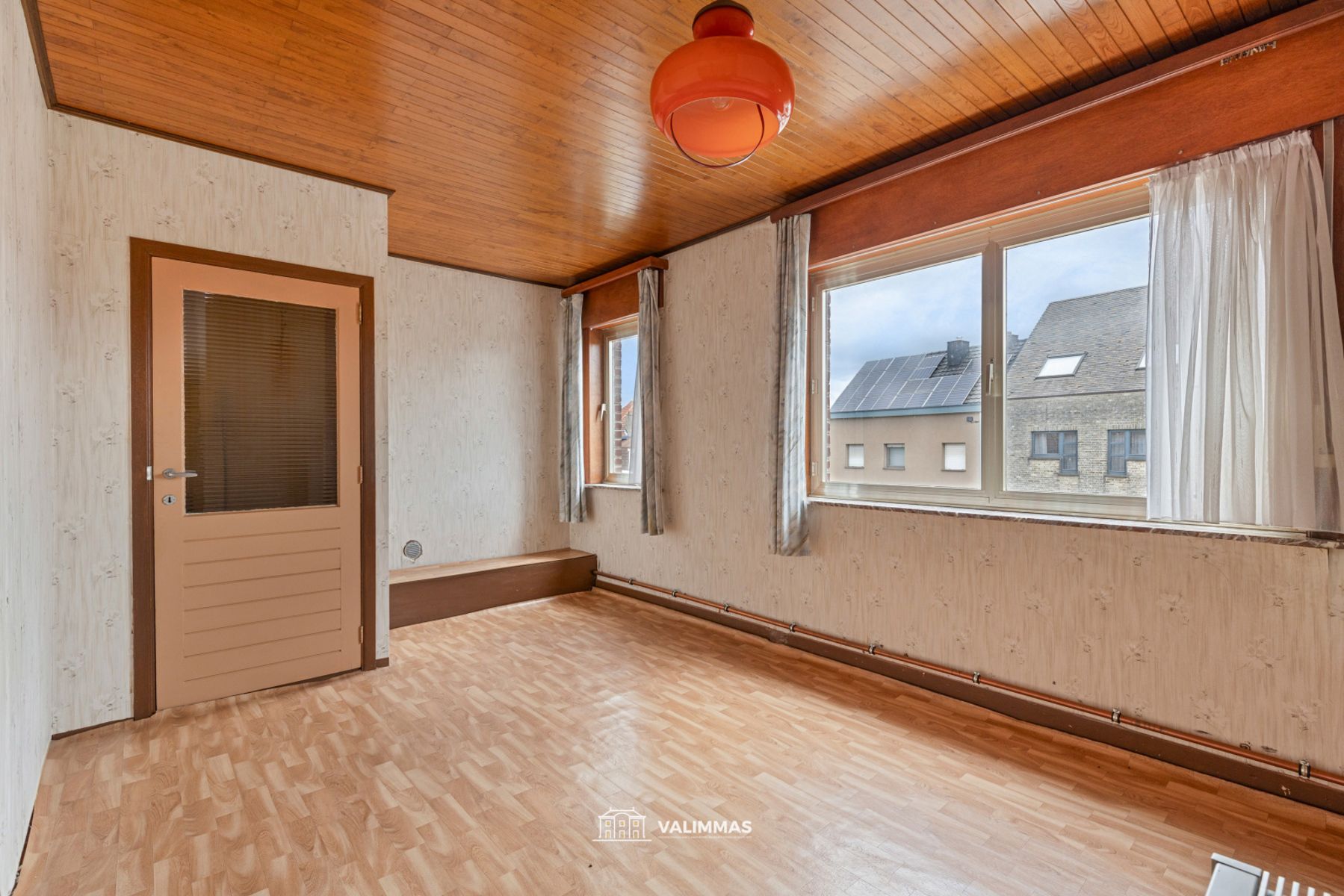 Verzorgde driegevelwoning met garage en grote tuin... foto 11