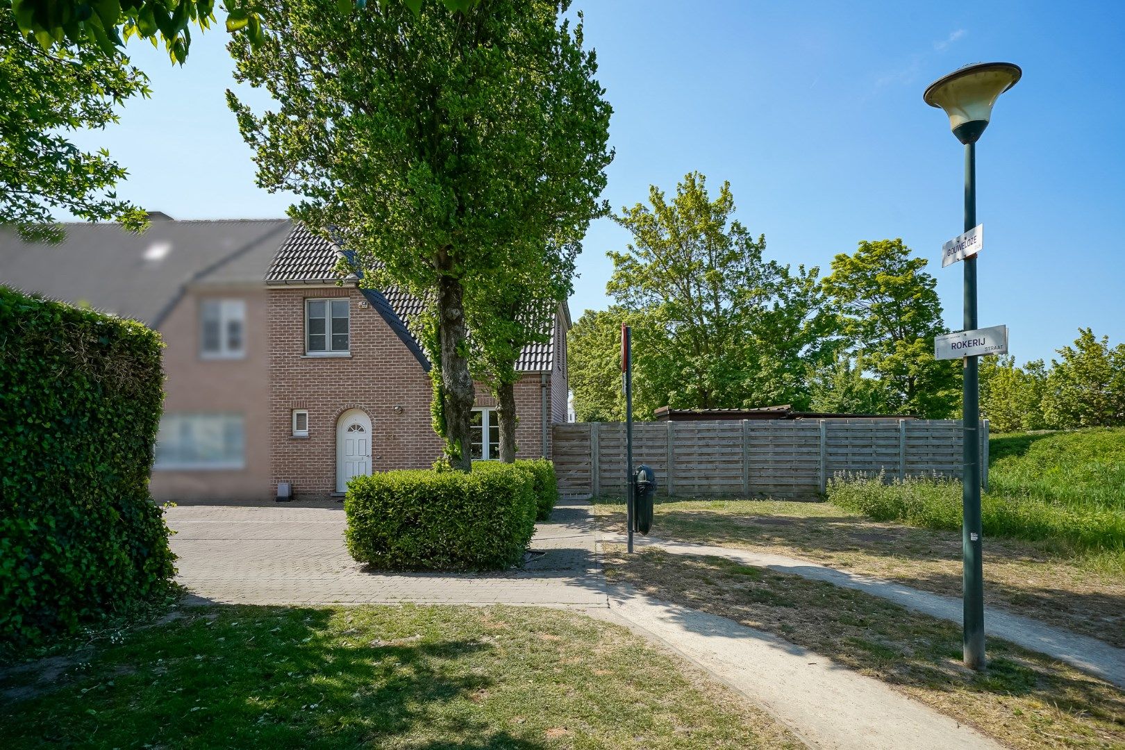 Instapklare halfopen bebouwing met 3 slaapkamers in Oostende foto 2