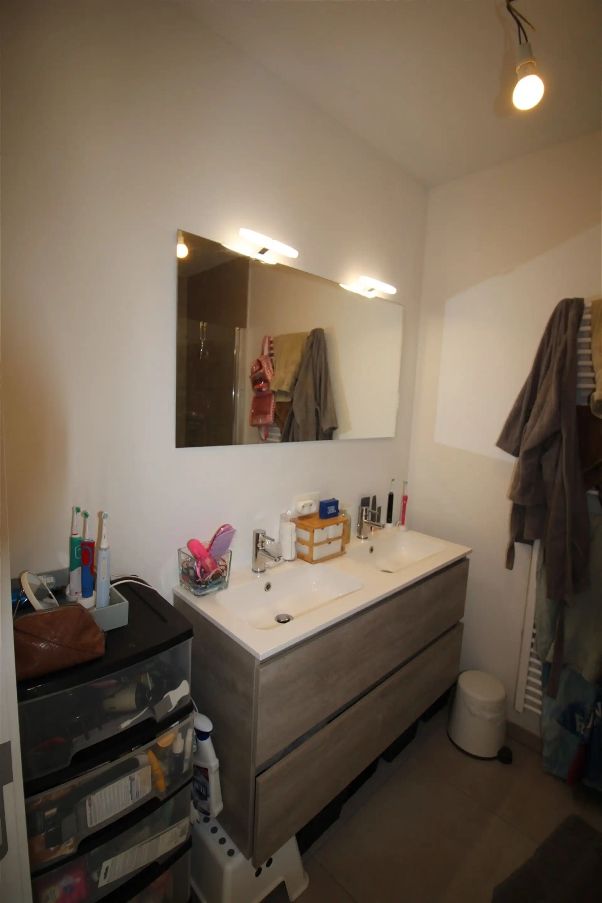 Mooi en centraal gelegen woning (bijna energieneutraal). foto 21