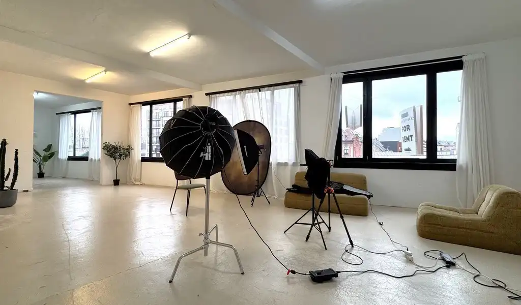 Kantoor in loftstijl te huur aan Ijzerlaanbrug te Antwerpen foto 7